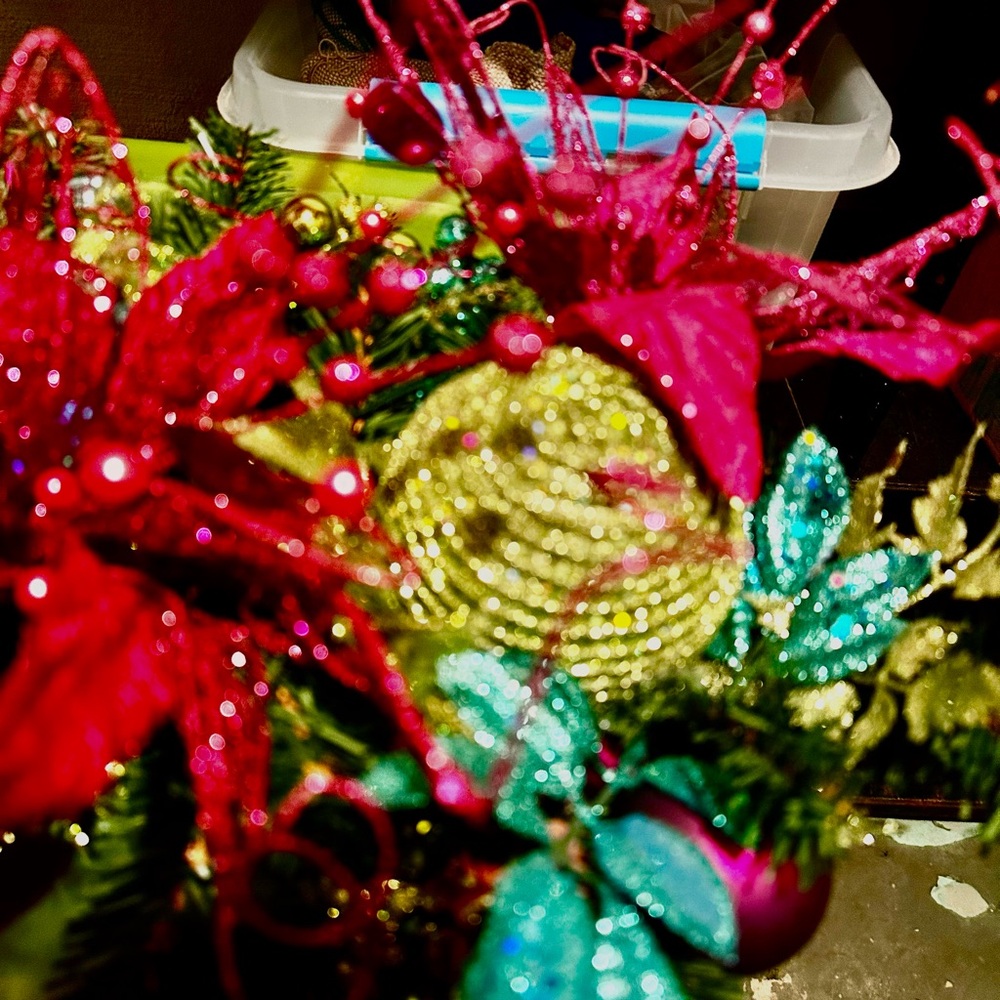 Festive Holiday Centerpiece Faux Greenery Spray - Picture 5 of 9